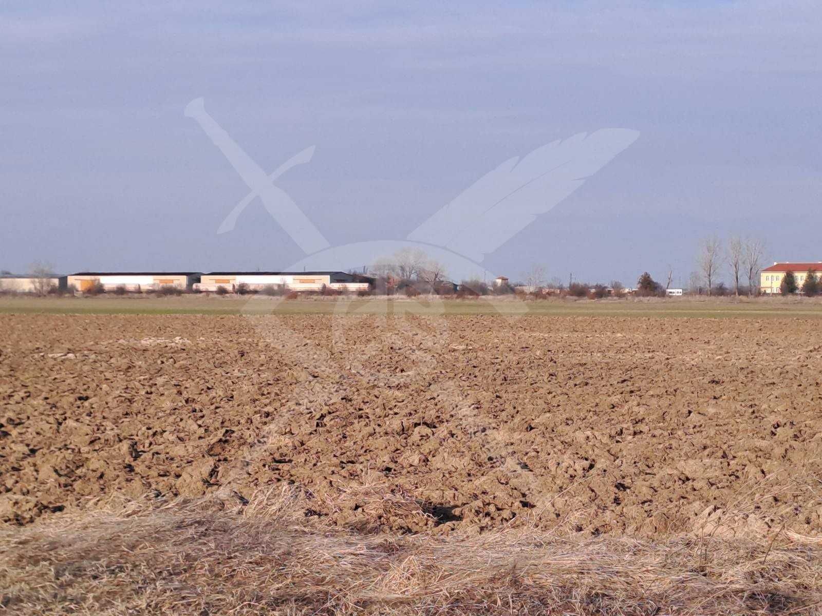 Парцел на АМ Тракия, край Радново