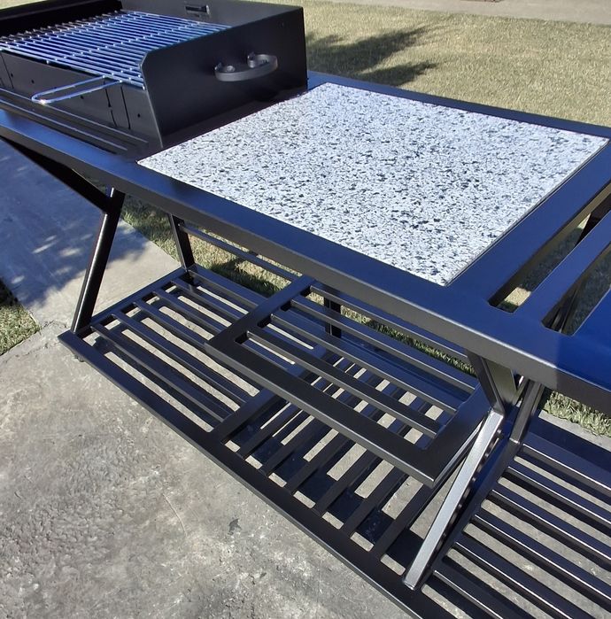 Ansamblu gratar cu arzator pe gaz