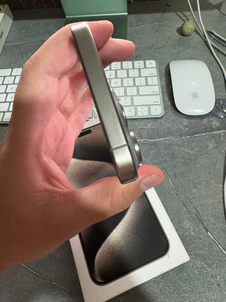 Iphone 15 pro max 256 gb ideal
