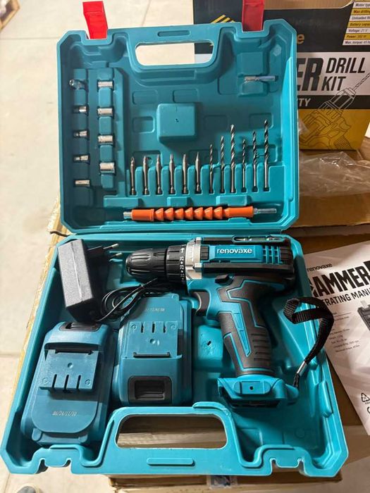 Комплект бормашина с двойна батерия и безчетков мотор