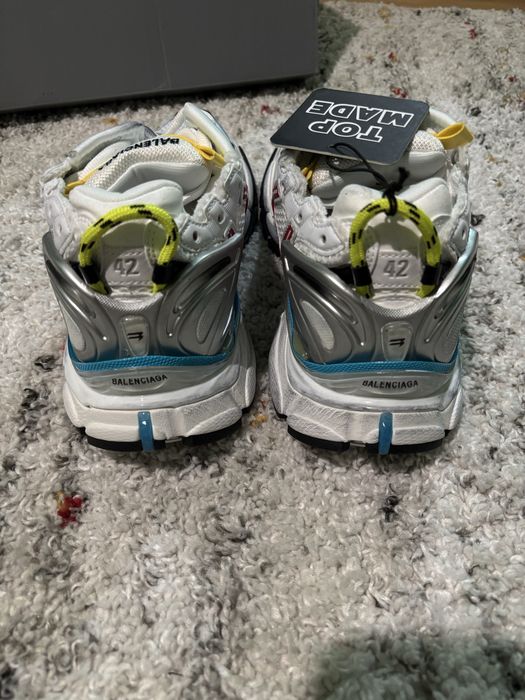 Balenciaga Runner 42
