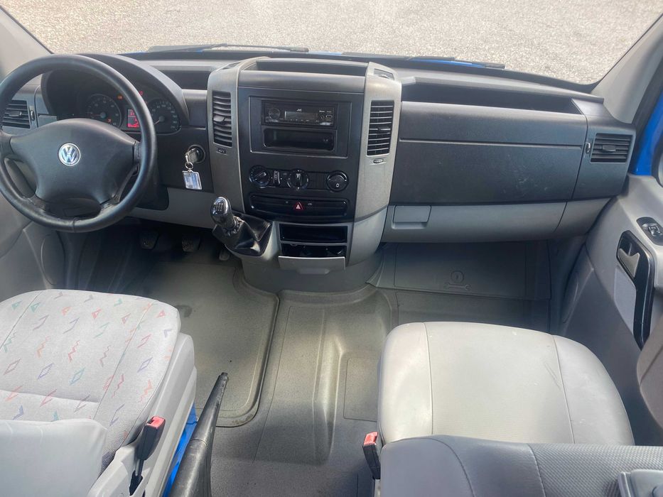 VW Crafter 2.5 tdi, 7 locuri,lada 3.50 ,