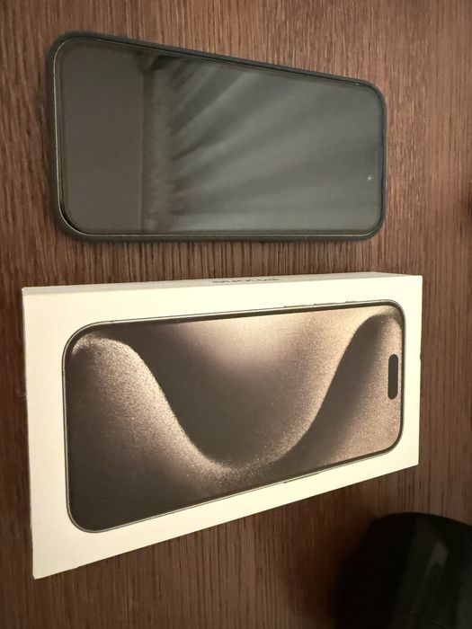 iPhone 15 pro - в отлично запазено състояние