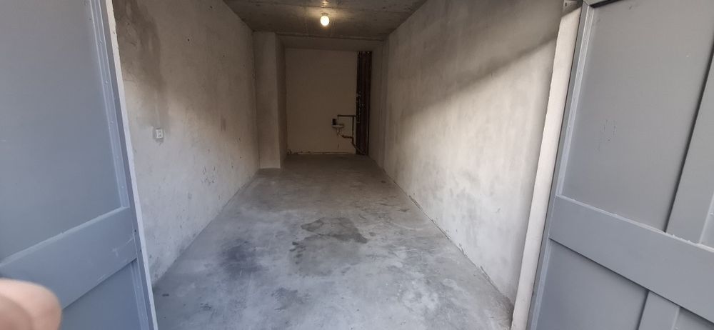 Надземен гараж под наем