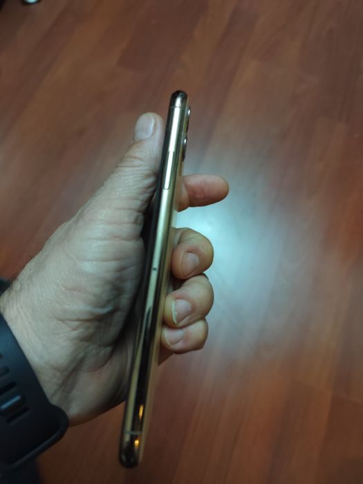 iPhone 11 pro max matte gold за части