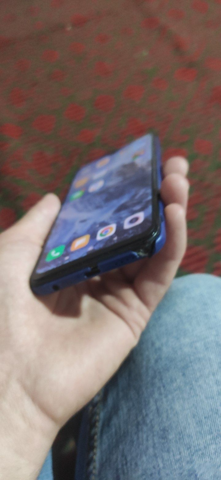 Redmi 8 sotiladi