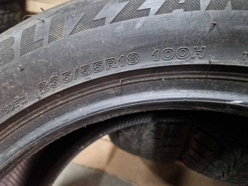 4 Bridgestone R18 235/55 Anvelope de iarnă DOT3217