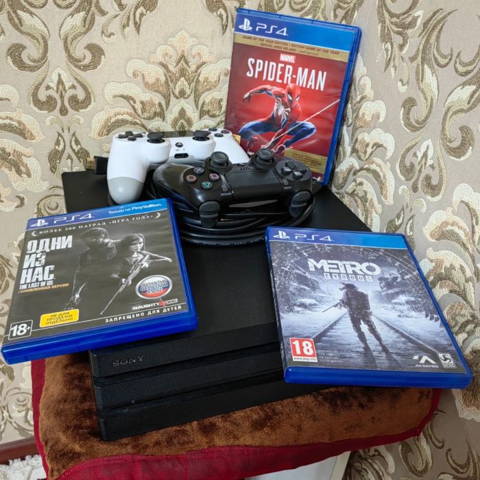 Sony playstation 4 pro 1 Tb