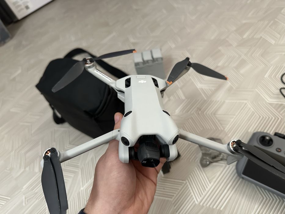 Vand DJI mini 4 PRO fly more combo+controller smart