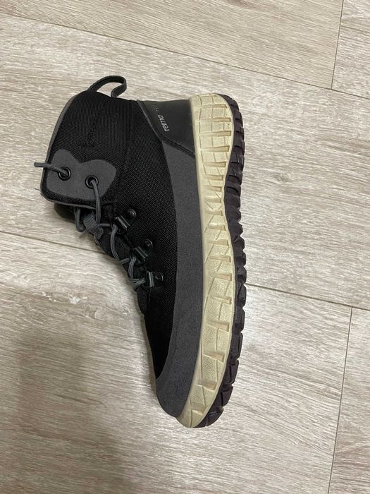 Продам осеннюю детскую обувь Reima