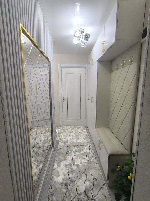 Продаётся квартира Чиланзар 26 квартал 2в3/3/5 кирпич