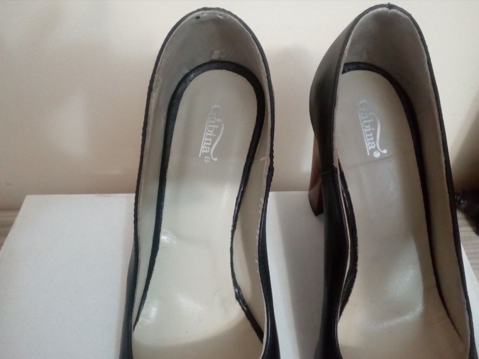 Дамски нови обувки Gabina 39н. Естествена кожа