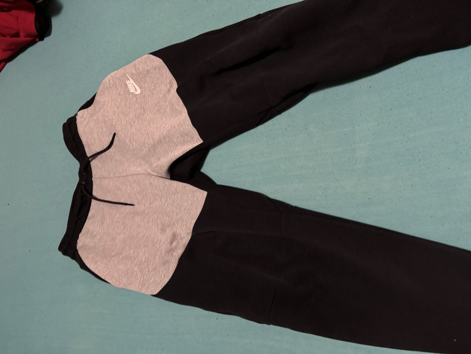 Nike tech fleece кафяв размер М!!