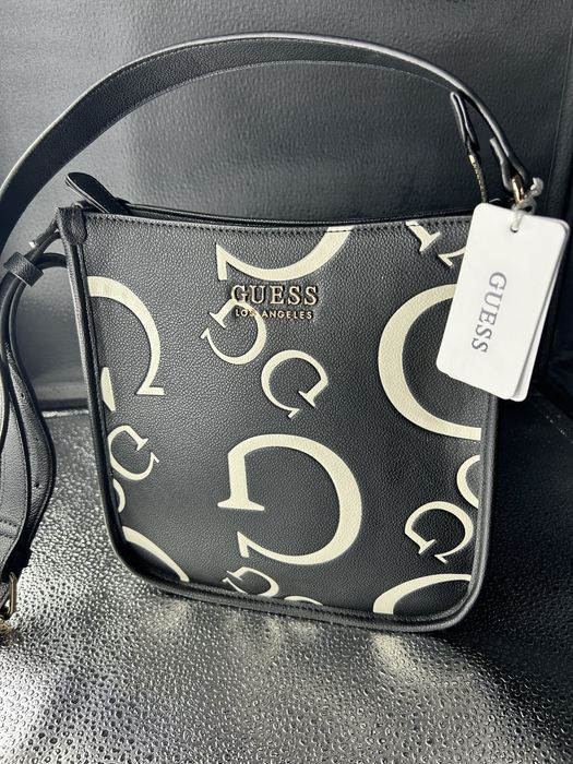 Poseta de dama Guess noua cu eticheta