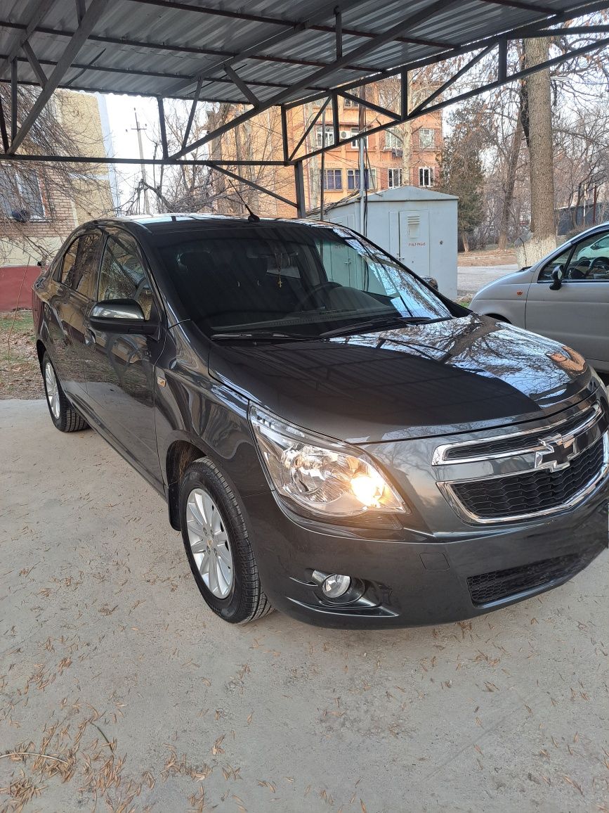 Продаётся Автомобиль