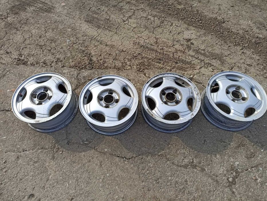 Jante aliaj Ford 14, originale,stare foarte buna!Au rulat doar66000km!