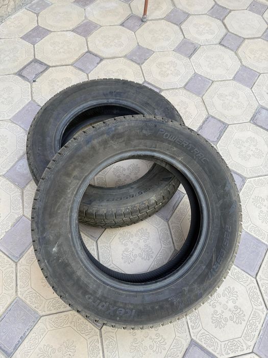 Продам зимние шины Powertrac