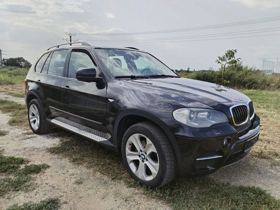 BMW X5 Stare perfectă, kilometri se pot verifica prin reviziile ITP.