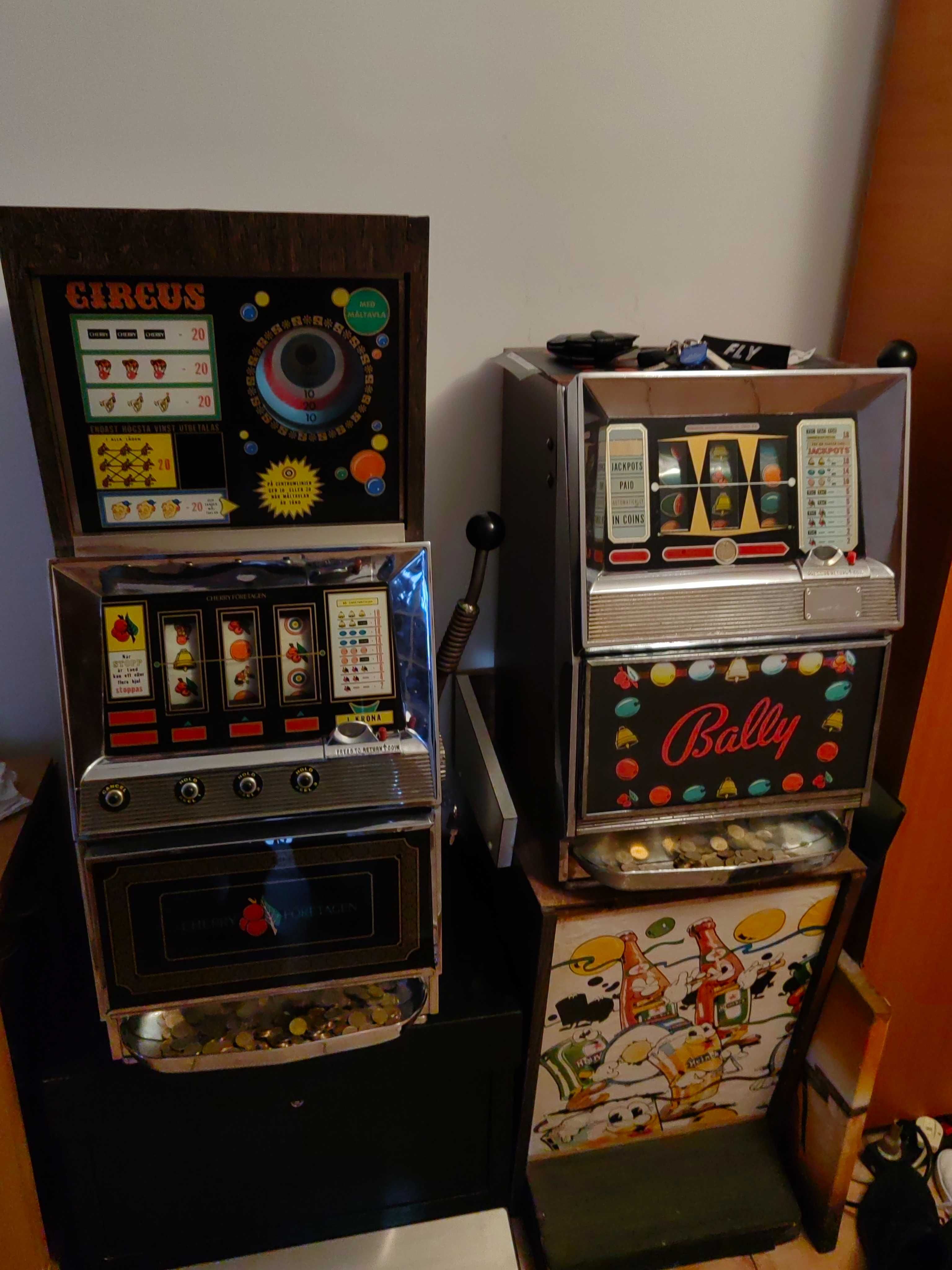 Vând slot machine Bally Circus