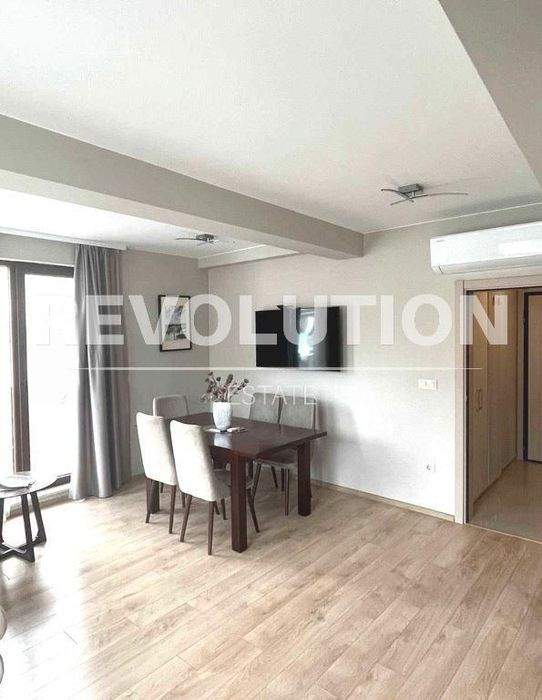 Дава се под наем Мезонет в Варна, Център - 90 кв.м за 1500 € - Снимка #1