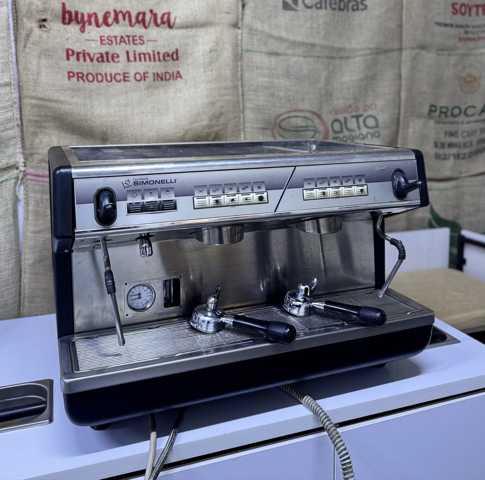 Кофемашина Simonelli кофе машина