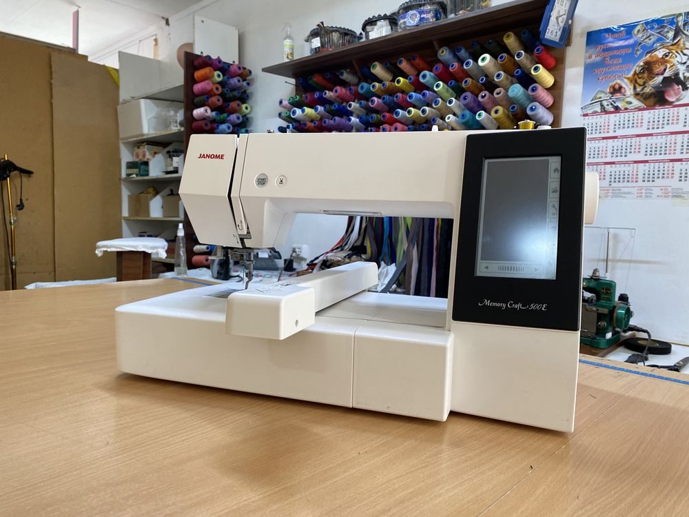 Продам Janome MemoryCraft 500E