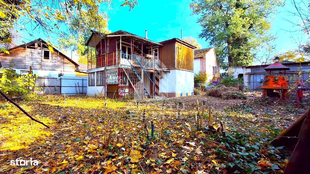 Casa individuala cu etaj pe 3 insule