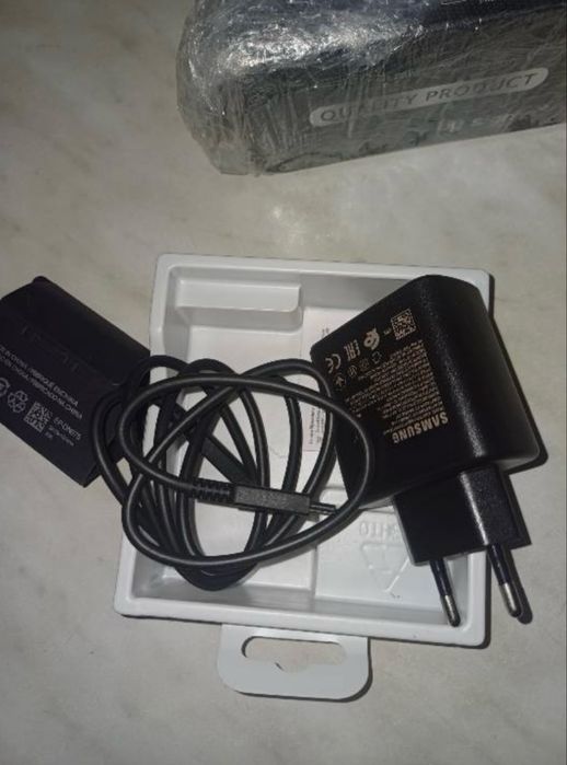 Продам быстрая зарядка SAMSUNG 45 W Ватт TYPE C Lightning