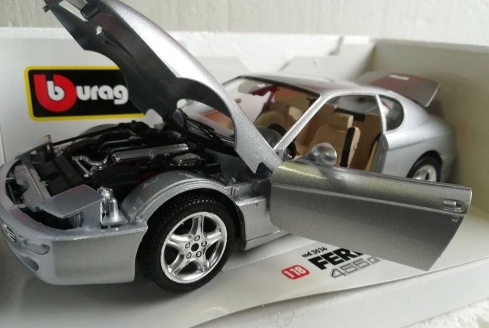 Ferrari GT 456 bburago 1:18
Scara 1:18
Bburago

Pozele reflectă realit