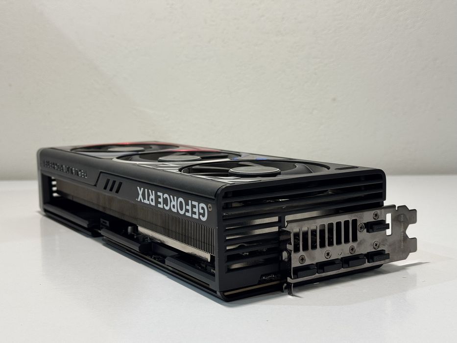 Placa Video Asus Rog Strix RTX 4090 OC Edition 24 GB