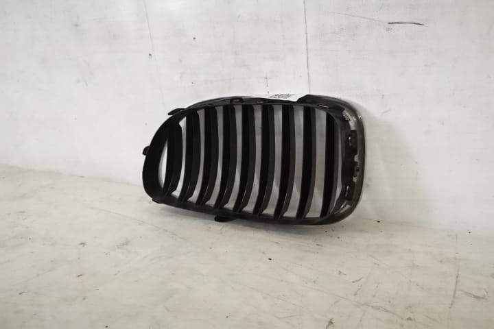 Ляв оригинален грил BMW / BMW Seria 4 F32/F33/F36 В добро състояние