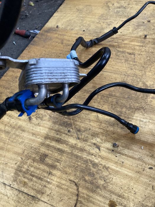 Range rover sport 2012година 3.0d 245кс охладител гориво