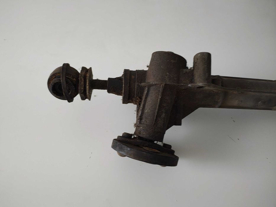 Vand caseta de directie Dacia 1300