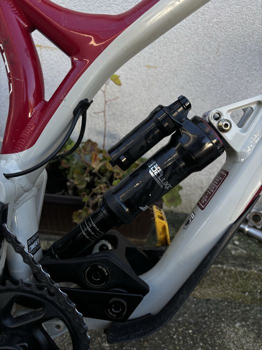 Rockshox super deluxe ultimate air dh 250X75
