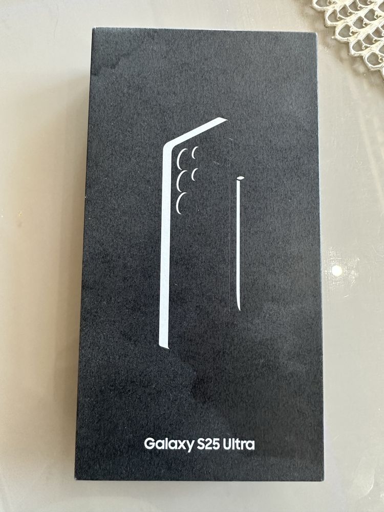 Samsung Galaxy S25 Ultra* заключен