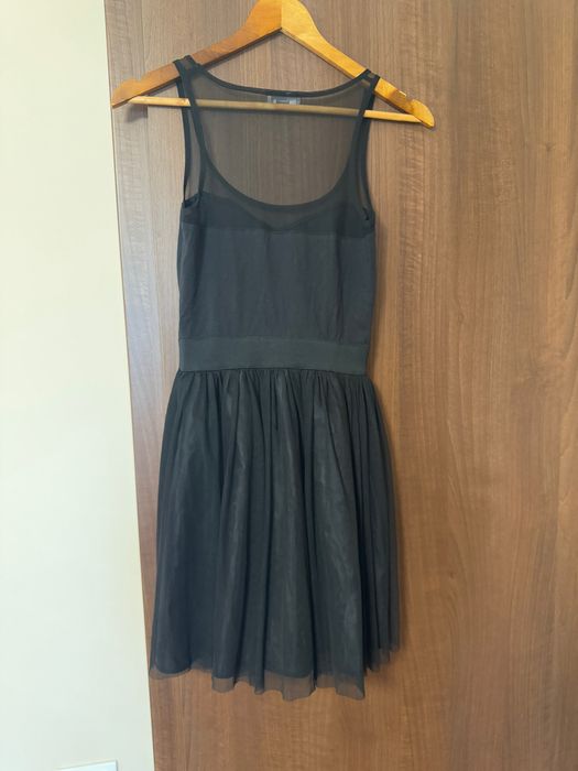 Rochie cu fusta tul neagra Bershka XS