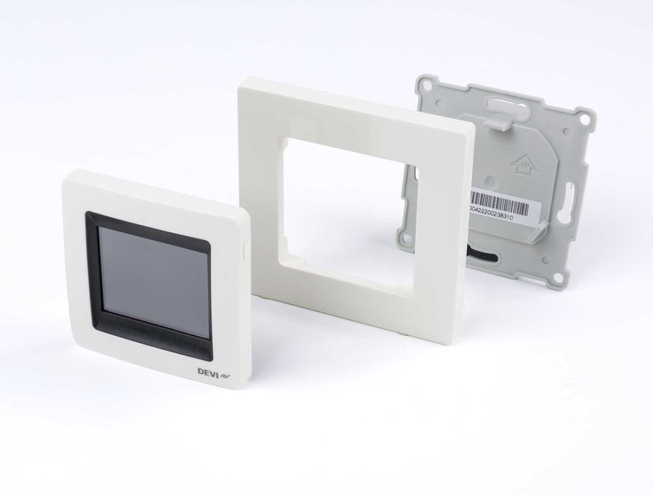 Терморегулатор DEVIreg Touch управление за подово отопление