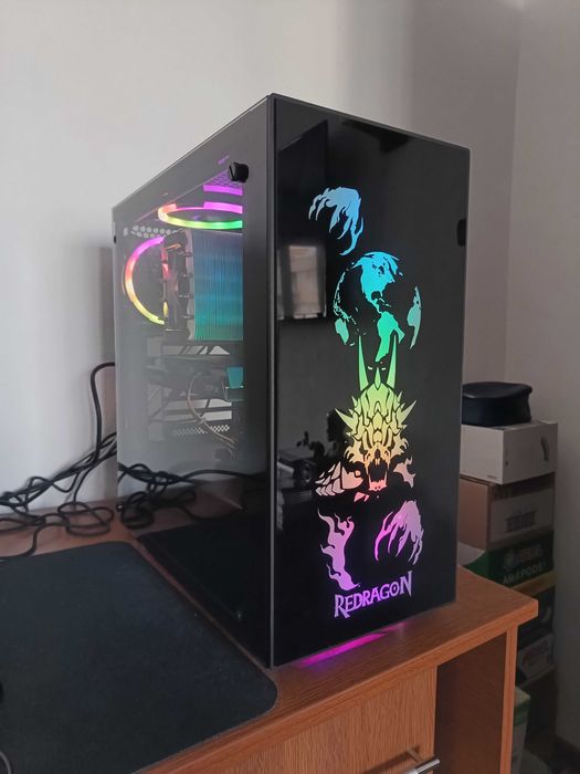 Unitate pc gaming High cu iluminare rgb