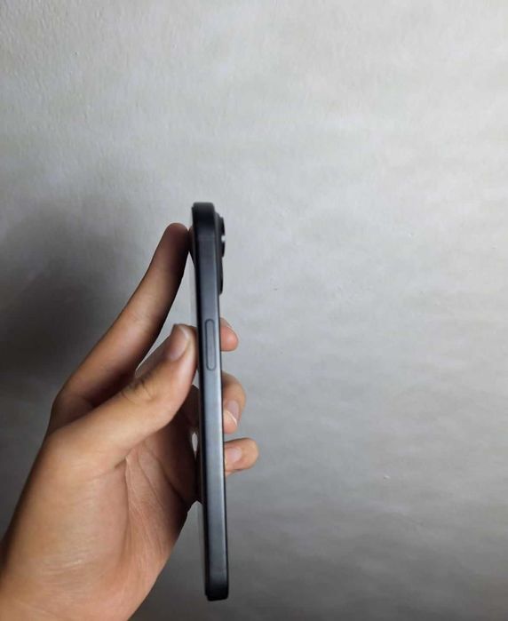 Iphone 15 в отличном состоянии