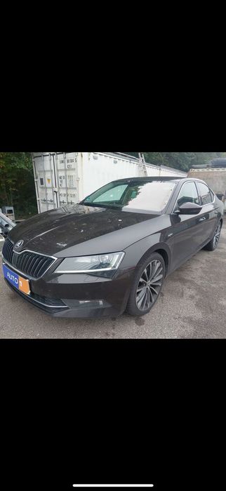 Skoda Superb Laurin&Klement/LED/Navi Mare/Memory/Distr/Lane/Side/Canton/Ventilatie/