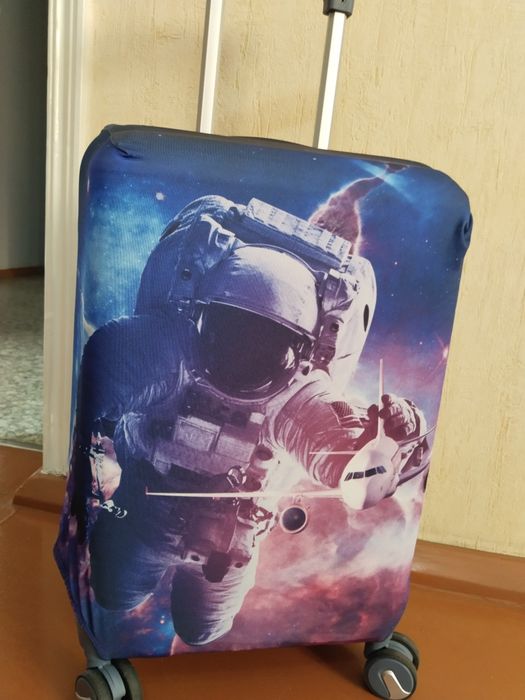 Чехол для чемодана