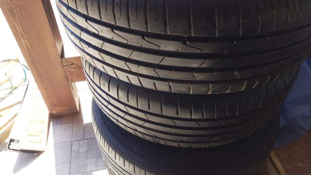 Vând set jante 5x114,3 + anvelope Hankook vara 205/65/R15