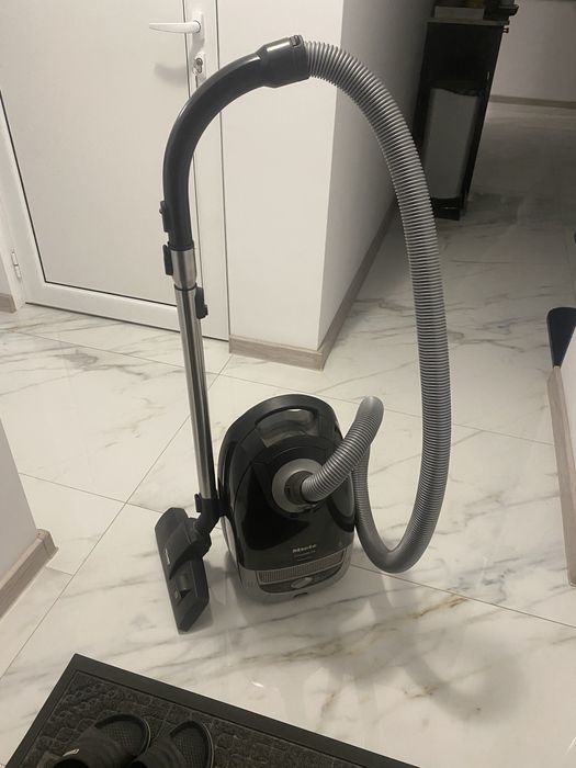 Прахосмукачка Miele