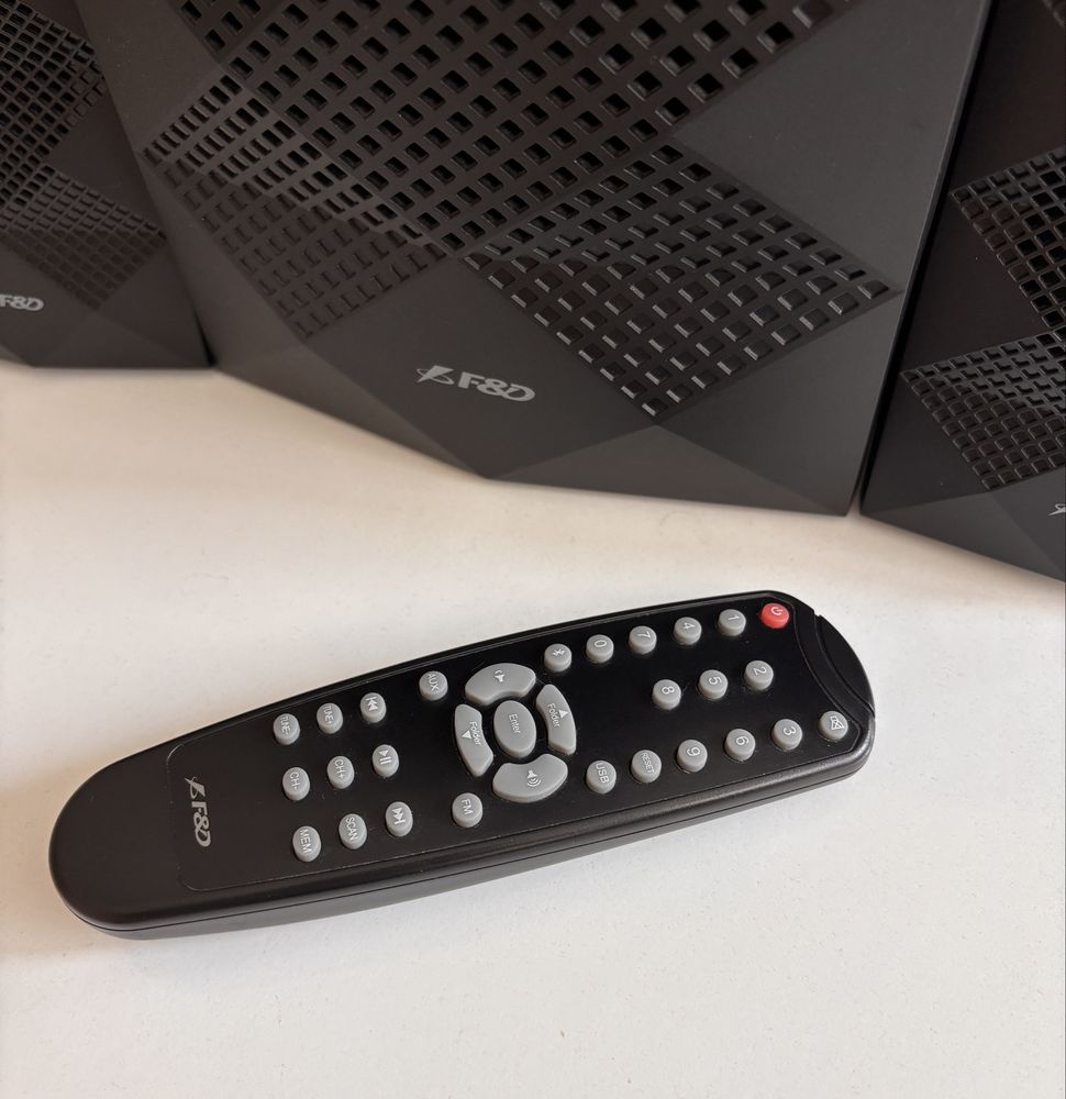 Мощна аудио система F&D A180X - RMS 42W