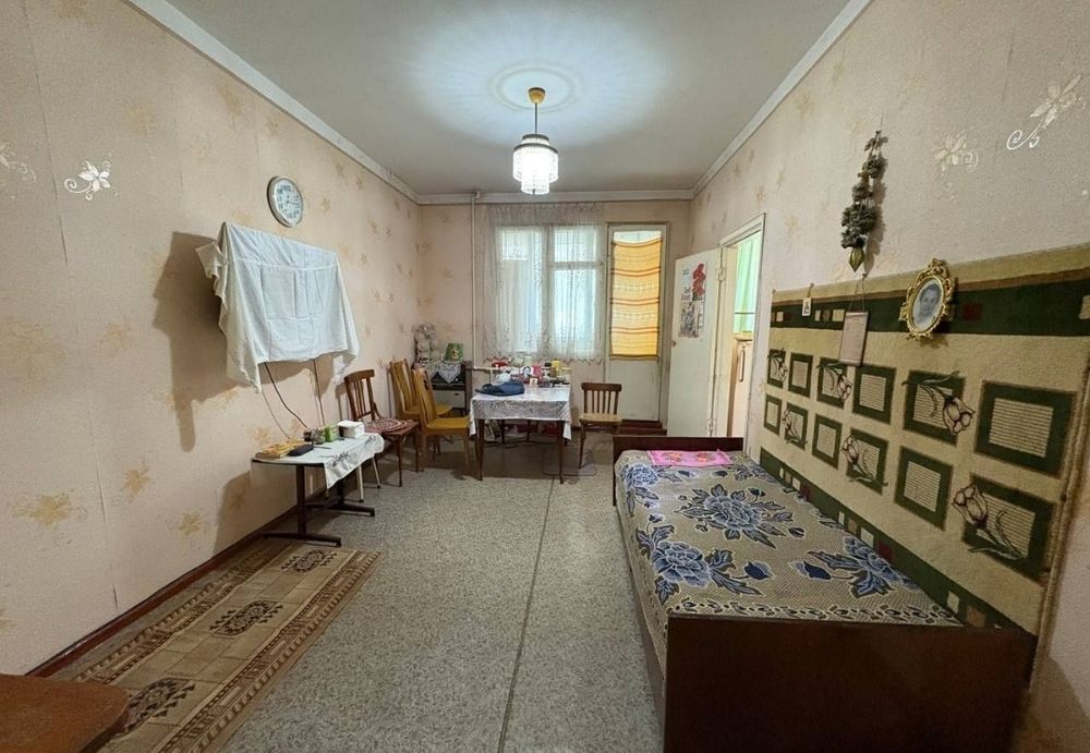 Продается 2/2/4 на м-ве Феруза (Ориентир Гинекология)