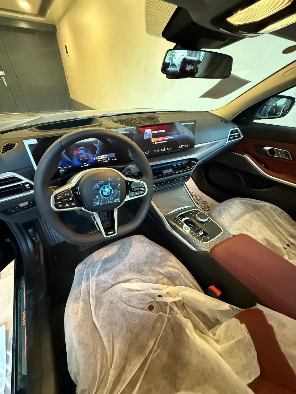 Натариус BMW i3 40L 2025