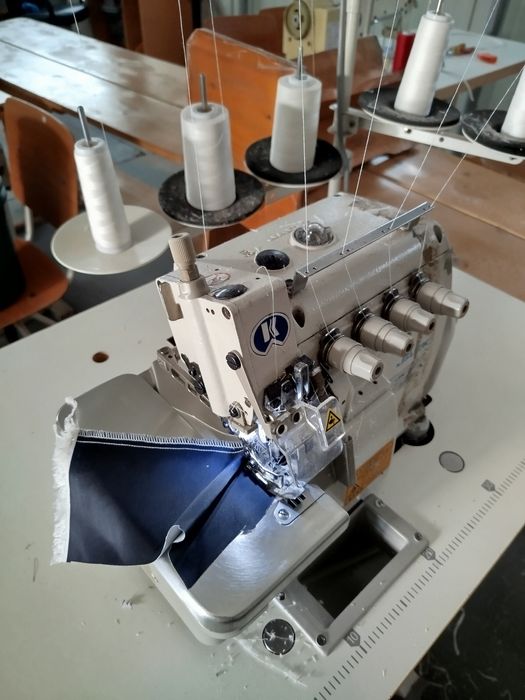 Mașina cusut liniara/surfilat/wiubardek/boiler aburi cu doua posturi