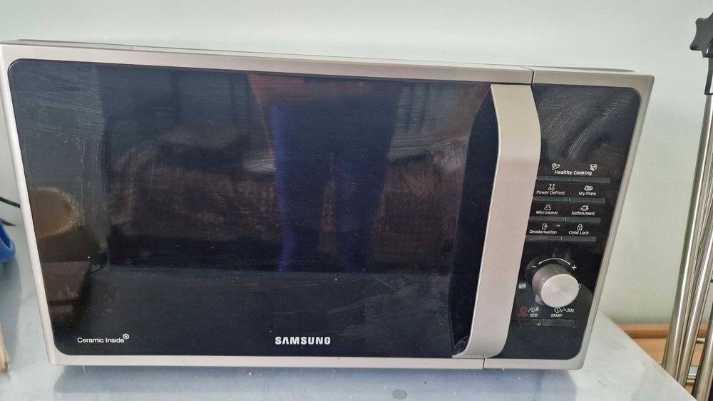 Микровълнова печка SAMSUNG
