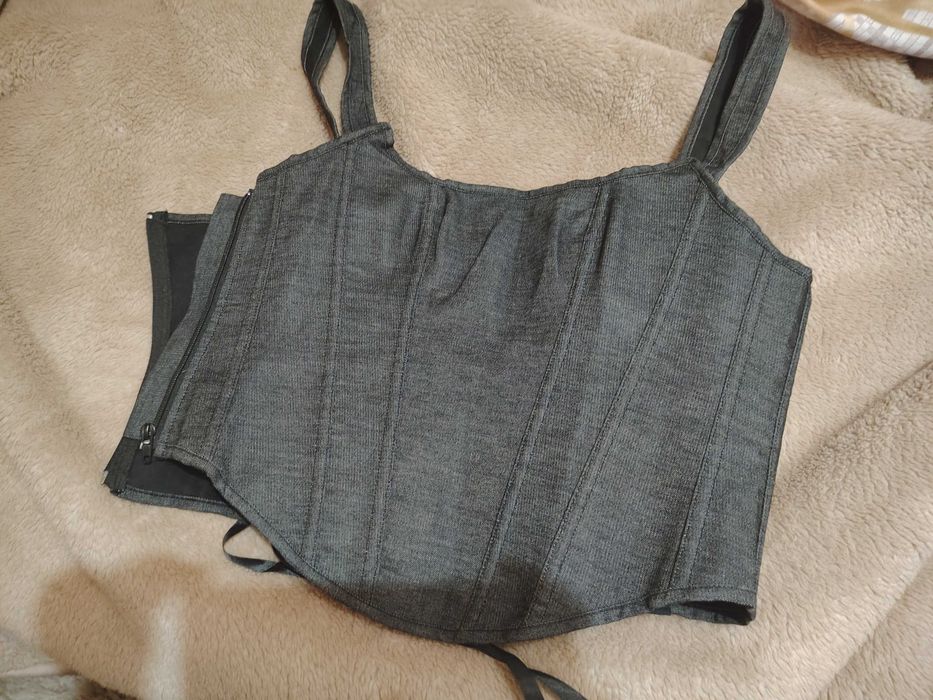 Corset minimalist nou, potrivit pentru diferite ocazii