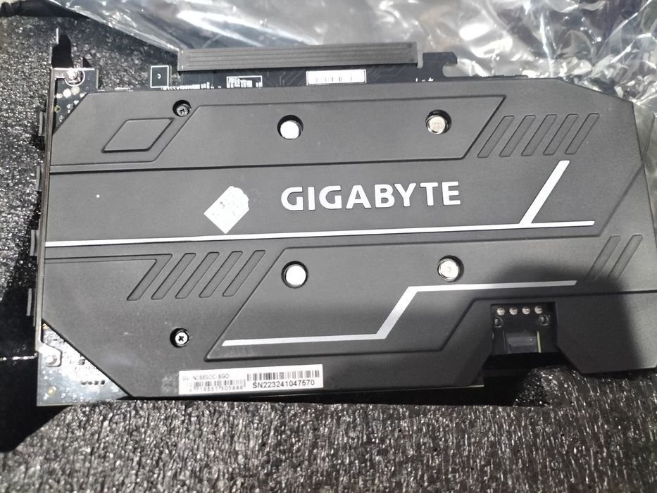 Продам видеокарту Gtx 1660 Super
